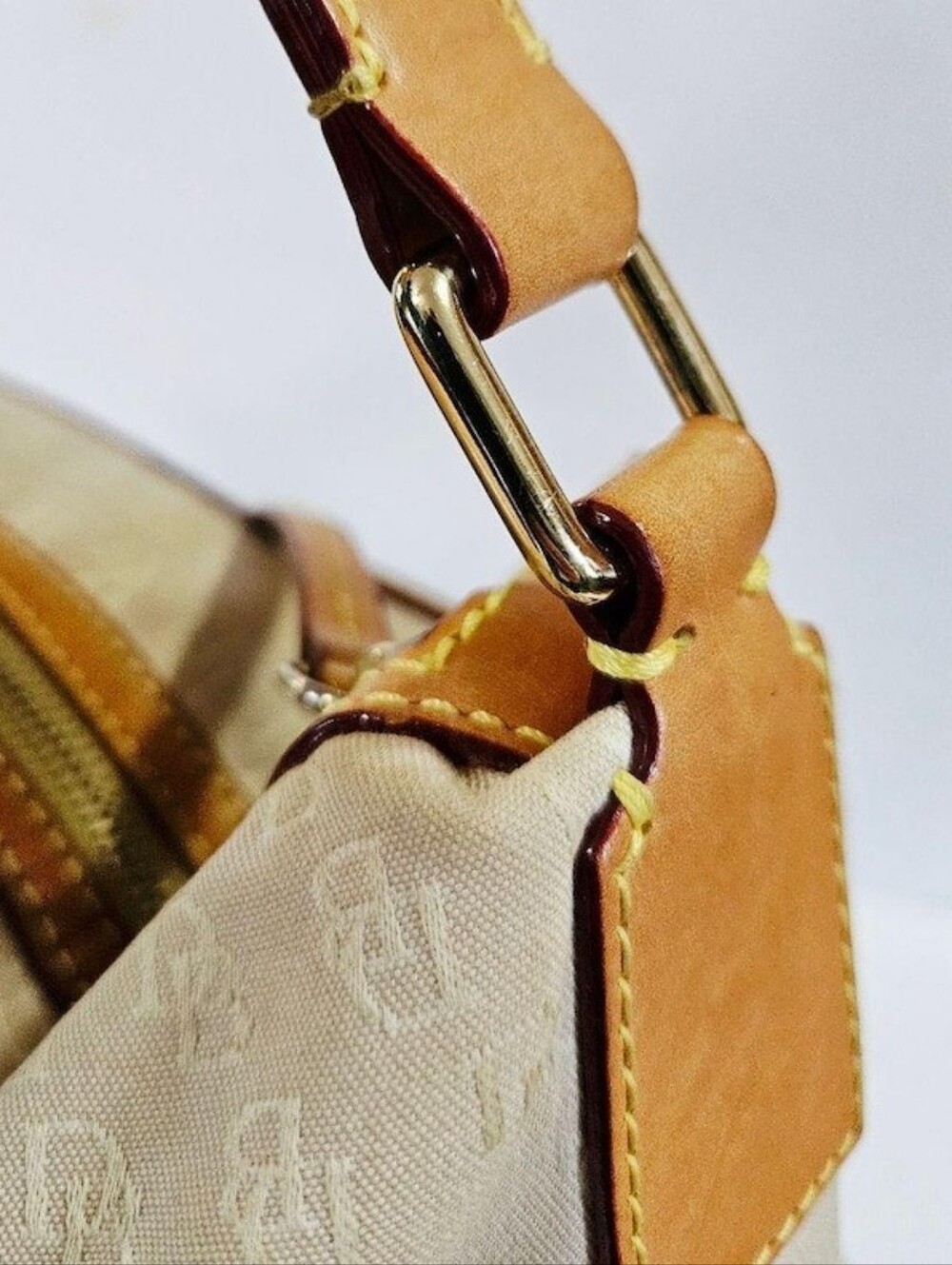VTG Dooney & Bourke Signature Cream Canvas Hobo  Shoulder Bag with Tan Trim Y2K - Picture 6 of 8